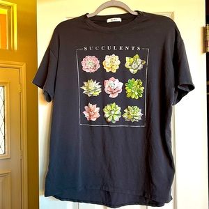 Tres Bien Short Sleeve Top